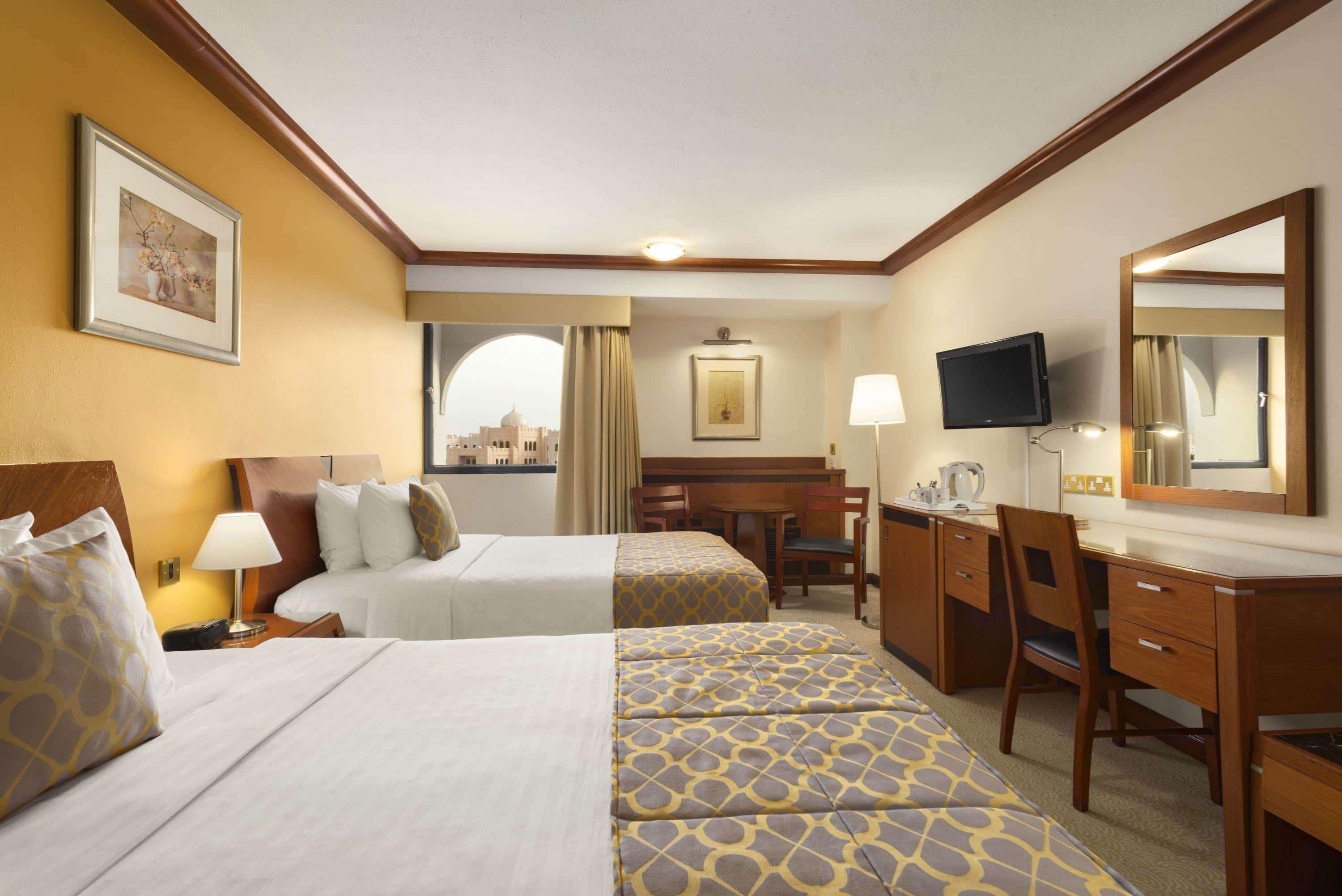 Hotel Ramada By Wyndham Bahrain Manama Exterior foto